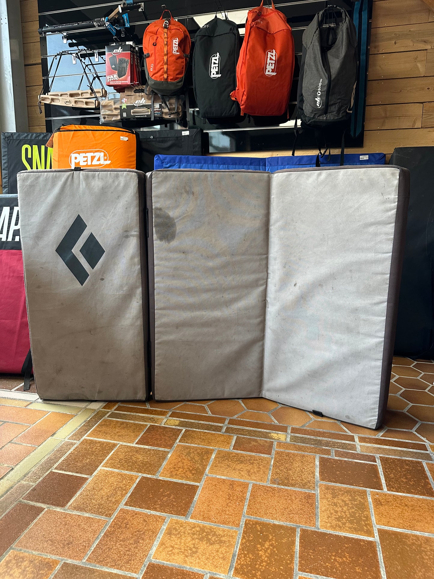 Crash-pad BLACK DIAMOND Circuit Z - OCCASION (FBCP 24-18)